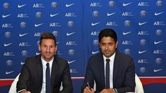 Lionel Messi junto al jeque Nasser Al Khelaifi, presidente del PSG. Lionel Messi junto al jeque Nasser Al Khelaifi, presidente del PSG.