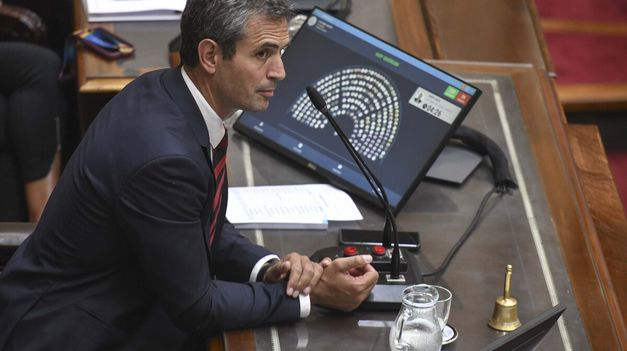 Menem adelantó que el Impuesto a las Ganancias es prioridad para el Gobierno.