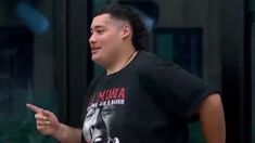 Manzana no pudo recordar por sí mismo la letra de su propia canción Que Se Pique. Manzana no pudo recordar por sí mismo la letra de su propia canción Que Se Pique.