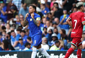 Enzo, capitán del Chelsea, jugó media hora en el amistoso de verano en Inglaterra.