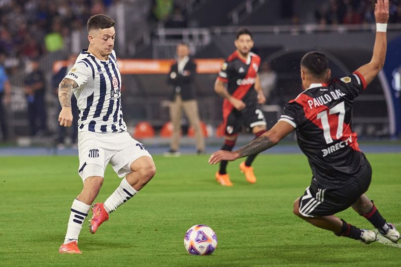 River enfrentó a Talleres.