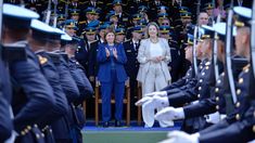 La ministra encabezó el acto de la Policía. La ministra encabezó el acto de la Policía.