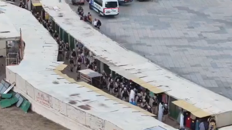 La Prefectura Naval realizó un gran operativo en la zona.&nbsp;