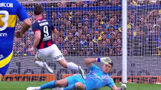 ¿Era otro penal para San Lorenzo contra Boca? La polémica jugada entre Brey y Vombergar. ¿Era otro penal para San Lorenzo contra Boca? La polémica jugada entre Brey y Vombergar.