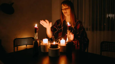 &nbsp;La manera de atraer la abundancia financiera es a través del poderoso y mágico ritual de las velas amarillas.