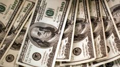 El dólar blue se mantiene estable en el comienzo del mes. El dólar blue se mantiene estable en el comienzo del mes.