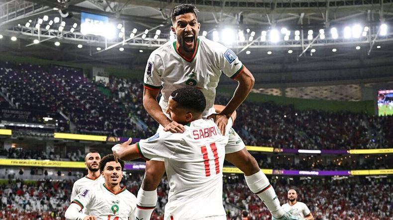 Marruecos derrotó 2-0 a Bélgica y quedó como líder del Grupo F.