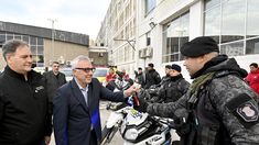 Tigre: Julio Zamora y Javier Alonso entregaron nuevos móviles para el Sistema de Protección Ciudadana Tigre: Julio Zamora y Javier Alonso entregaron nuevos móviles para el Sistema de Protección Ciudadana