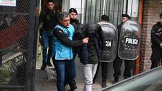 Los delincuentes que atacaron al jubilado y su hija eran 4: dos fueron detenidos y otros dos siguen prófugos Los delincuentes que atacaron al jubilado y su hija eran 4: dos fueron detenidos y otros dos siguen prófugos