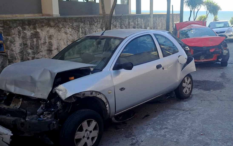Una adolescente manejaba alcoholizada y chocó en Mar del Plata.