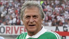 Gran ejemplo: a los 75 años, el pato Fillol va a terminar la secundaria Gran ejemplo: a los 75 años, el pato Fillol va a terminar la secundaria