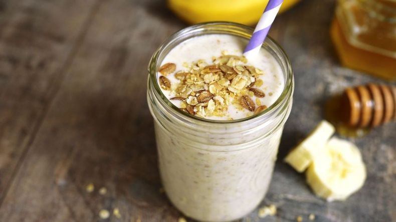 Esta combinación de ingredientes ofrece una fuente concentrada de nutrientes esenciales que el cuerpo necesita para entrenar de manera más eficiente y recuperarse con mayor rapidez.  