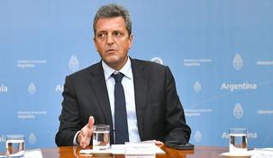 Sergio Massa no descarta viajar a Estados Unidos para negociar con el FMI.