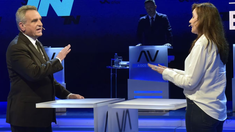 Agustín Rossi y Victoria Villarruel protagonizaron un fuerte cruce en el primer debate de candidatos a vicepresidente. Agustín Rossi y Victoria Villarruel protagonizaron un fuerte cruce en el primer debate de candidatos a vicepresidente.