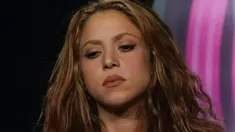 A puro llanto: Shakira emocionada con una fan en un supermercado A puro llanto: Shakira emocionada con una fan en un supermercado