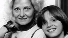 Aseguran que la madre de Luis Miguel está viva e internada en Argentina. Aseguran que la madre de Luis Miguel está viva e internada en Argentina.