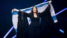 En 2025, Israel obtuvo el segundo lugar en Eurovisión y su éxito despertó sospechas en torno al proceso de votación. En 2025, Israel obtuvo el segundo lugar en Eurovisión y su éxito despertó sospechas en torno al proceso de votación.