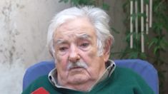 Pepe Mujica: A Cristina la ven como una tabla de salvación Pepe Mujica: A Cristina la ven como una tabla de salvación