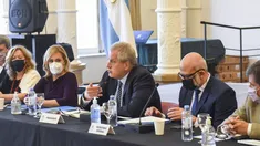 El ministro de Educación propuso elevar el salario mínimo hasta fines de diciembre.&nbsp;