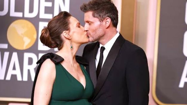Hillary Swank junto a su esposo Philip Schneider en 2023.