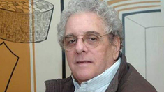 El artista tiene deterioro cognitivo y no puede caminar. El artista tiene deterioro cognitivo y no puede caminar.