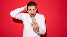 WhatsApp es la aplicación preferida para la comunicación. WhatsApp es la aplicación preferida para la comunicación.