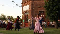 El pueblo cerca de Buenos Aires con mucha historia y tradición. El pueblo cerca de Buenos Aires con mucha historia y tradición.