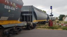El tren de Bahia Blanca arolló a una joven, que se encuentra grave. El tren de Bahia Blanca arolló a una joven, que se encuentra grave.