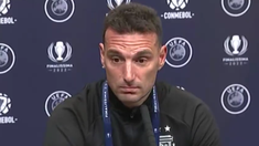 La cara de sorpresa de Lionel Sclaoni ante una pregunta sobre la Reina de Inglaterra. La cara de sorpresa de Lionel Sclaoni ante una pregunta sobre la Reina de Inglaterra.