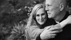 En 2022, Bruce Willis fue diagnosticado con demencia frontotemporal, una enfermedad neurodegenerativa que provoca trastornos cognitivos severos En 2022, Bruce Willis fue diagnosticado con demencia frontotemporal, una enfermedad neurodegenerativa que provoca trastornos cognitivos severos