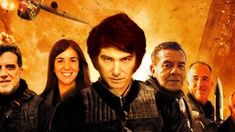 Milei es la figura central del poster, ubicado en el lugar de Stallone.