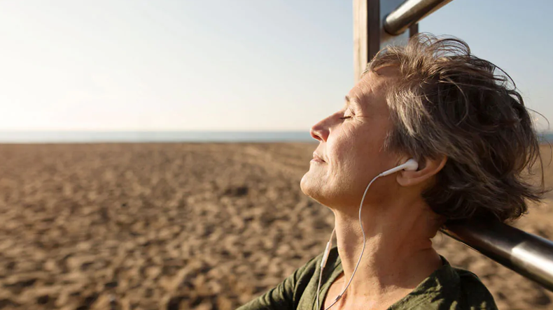 La salud mental incluye nuestro bienestar emocional