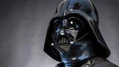 Video: salió de un ataúd disfrazado de Darth Vader y le propuso casamiento a su novia Video: salió de un ataúd disfrazado de Darth Vader y le propuso casamiento a su novia