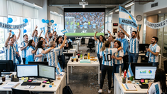 una encuestadora aseguro que la pasion mundialista mejora el ambiente laboral una encuestadora aseguro que la pasion mundialista mejora el ambiente laboral