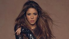 cuanto cuesta el buzo de shakira con dedicatoria para pique que genero furor a horas de su estreno cuanto cuesta el buzo de shakira con dedicatoria para pique que genero furor a horas de su estreno