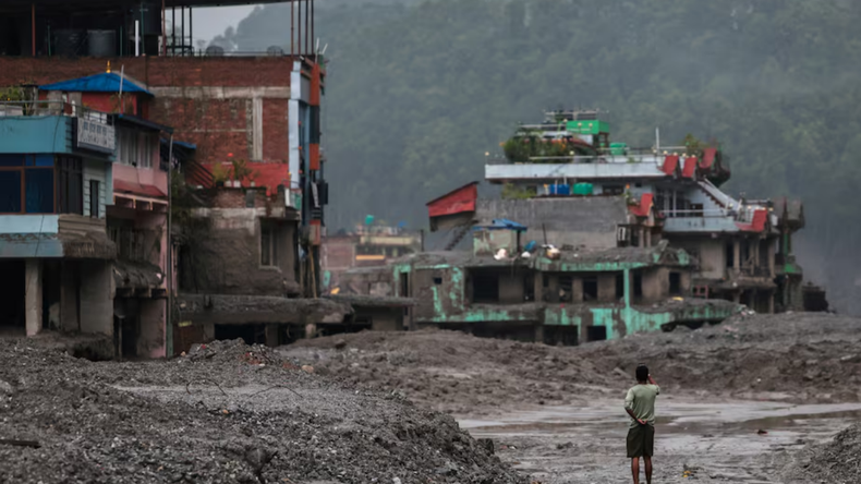 Nepal suspende los trabajos de rescate por la lluvia y la niebla: al menos 626 muertos y 3.000 desaparecidos