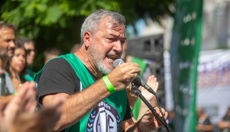 Rodolfo Aguiar adelantó que no aceptarán ofrecimientos paritarios por debajo de la inflación. 