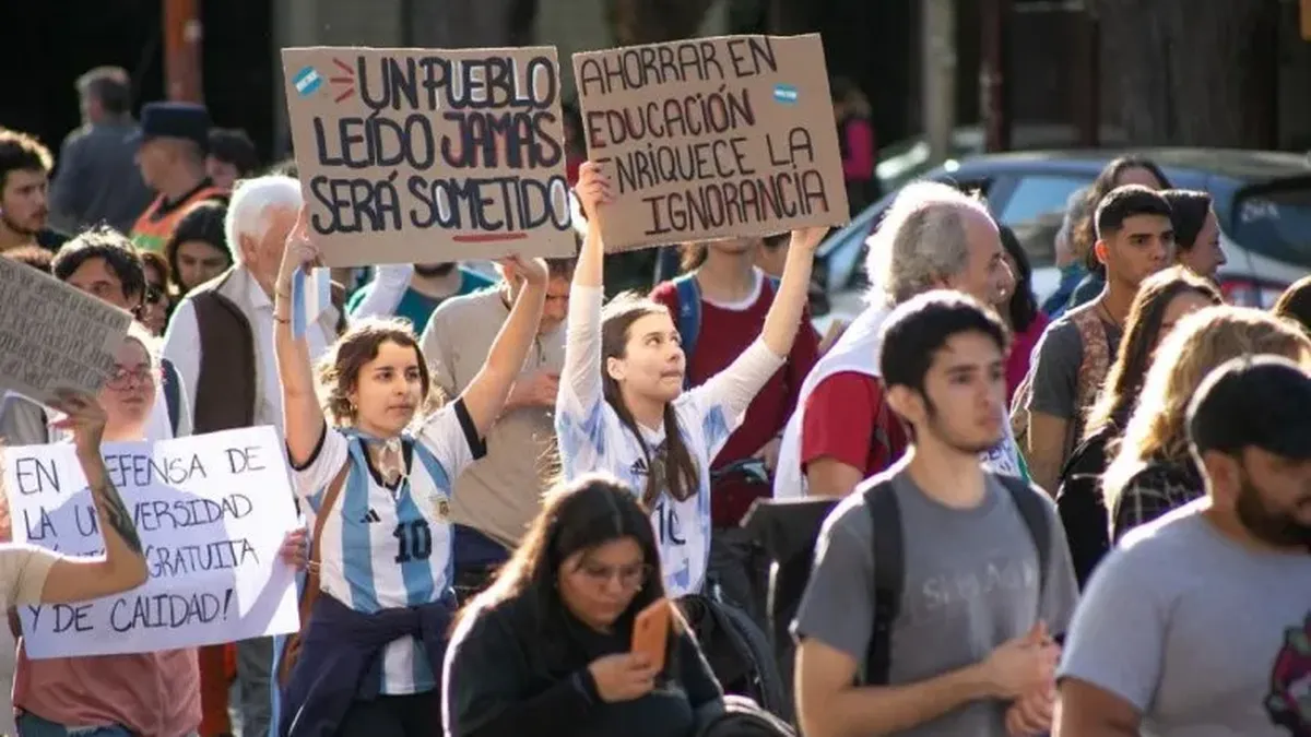 Dónde y cuándo es la Marcha Federal Universitaria en cada provincia este martes 12 de mayo