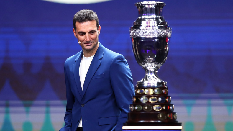 Scaloni y los jugadores de la Selección quieren el bicampeonato de América. Scaloni y los jugadores de la Selección quieren el bicampeonato de América.