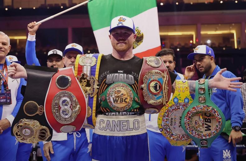 Esta fue la primera pelea de Álvarez fuera de México y Estados Unidos.