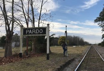 Villa Pardo es un pueblo con una fuerte impronta literaria. Villa Pardo es un pueblo con una fuerte impronta literaria.