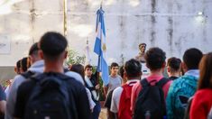 Ahora los estudiantes solo podrán faltar 5 veces por bimestre. Ahora los estudiantes solo podrán faltar 5 veces por bimestre.