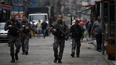 Al menos siete muertos en un megaoperativo policial en favelas de Río de Janeiro. Al menos siete muertos en un megaoperativo policial en favelas de Río de Janeiro.