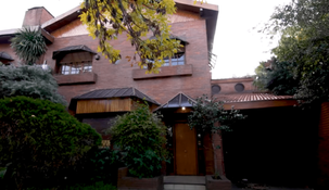 Podrían demoler el histórico chalet de Maradona en Villa Devoto para hacer un edificio.
