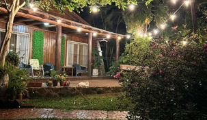 El hostal familiar está ubicado en el centro de Puerto Iguazú, Misiones.