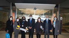 La ministra Vizzotti y la comitiva argentina con el titular de la OMS en Ginebra. La ministra Vizzotti y la comitiva argentina con el titular de la OMS en Ginebra.