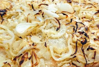 C5N | pizza porteña fugazzeta rellena cebolla