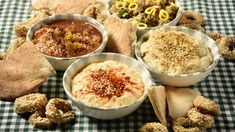 Elaboración propia con ingredientes naturales y materia prima de excelencia. Elaboración propia con ingredientes naturales y materia prima de excelencia.