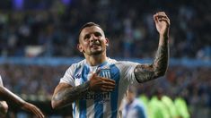 Emiliano Vecchio volvió a jugar tras un año y metió un gol para Racing. Emiliano Vecchio volvió a jugar tras un año y metió un gol para Racing.