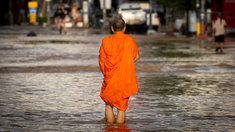 Tailandia es una de las naciones que están en peligro de desaparecer bajo el agua. Tailandia es una de las naciones que están en peligro de desaparecer bajo el agua.